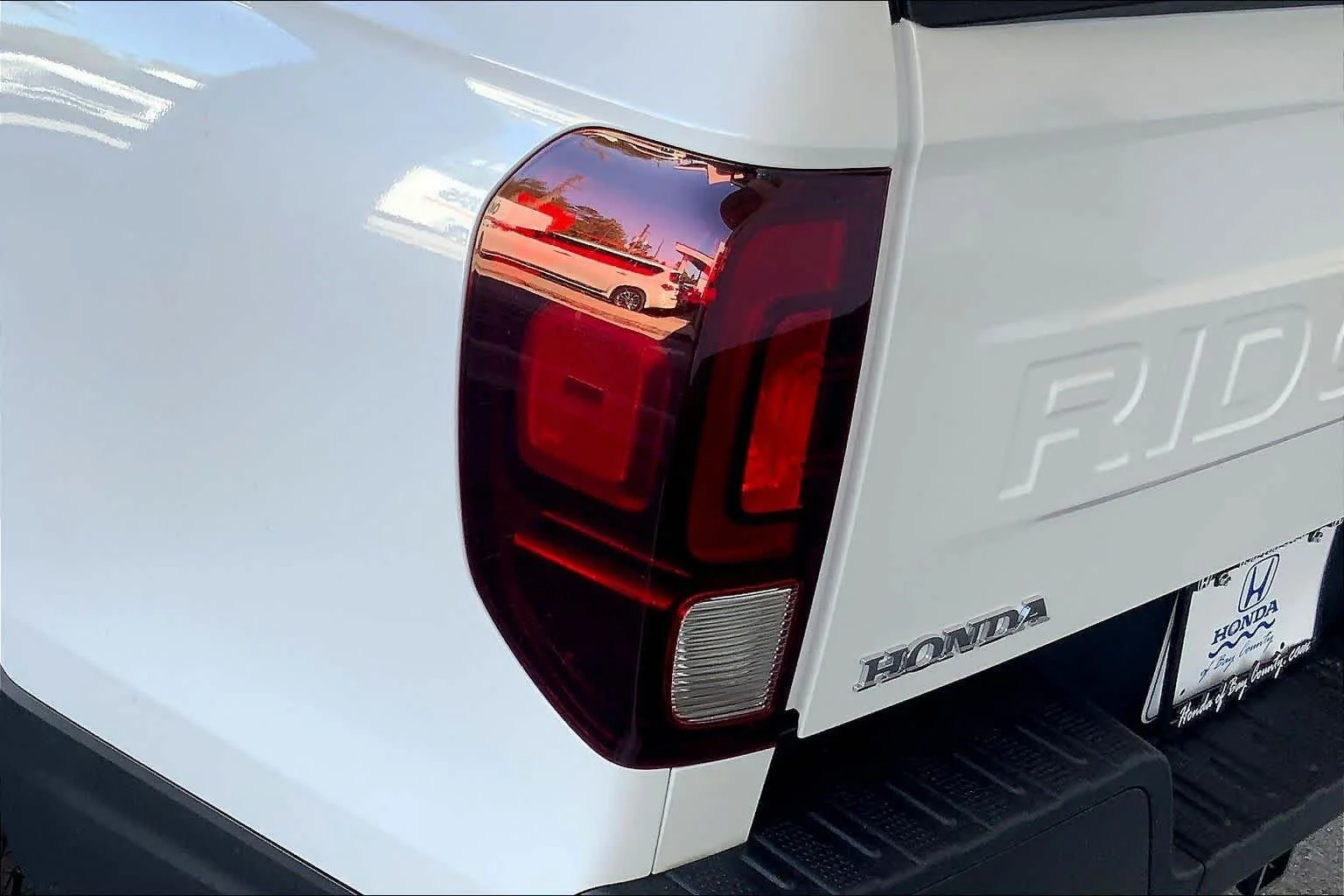 New 2026 Platinum White Pearl Honda RTL image 14