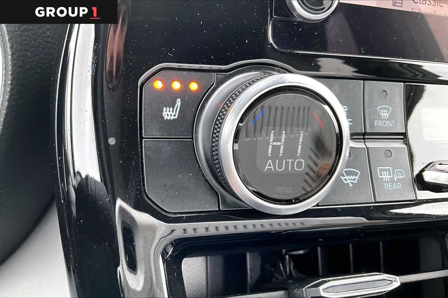 2025 Toyota Highlander XLE - Photo 34