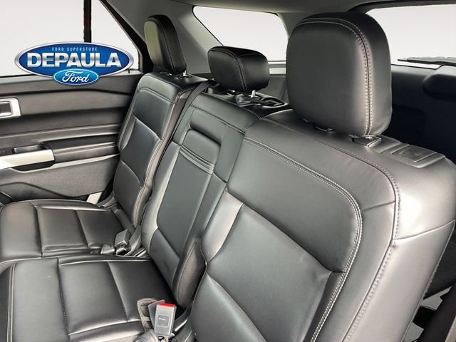 Used 2021 Black Ford XLT image 17