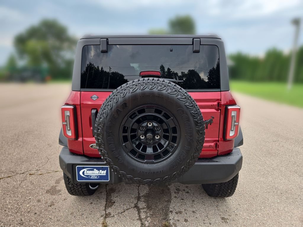 New 2026 Ruby Red Metallic Tinted Clearcoat Ford Outer Banks® image 9