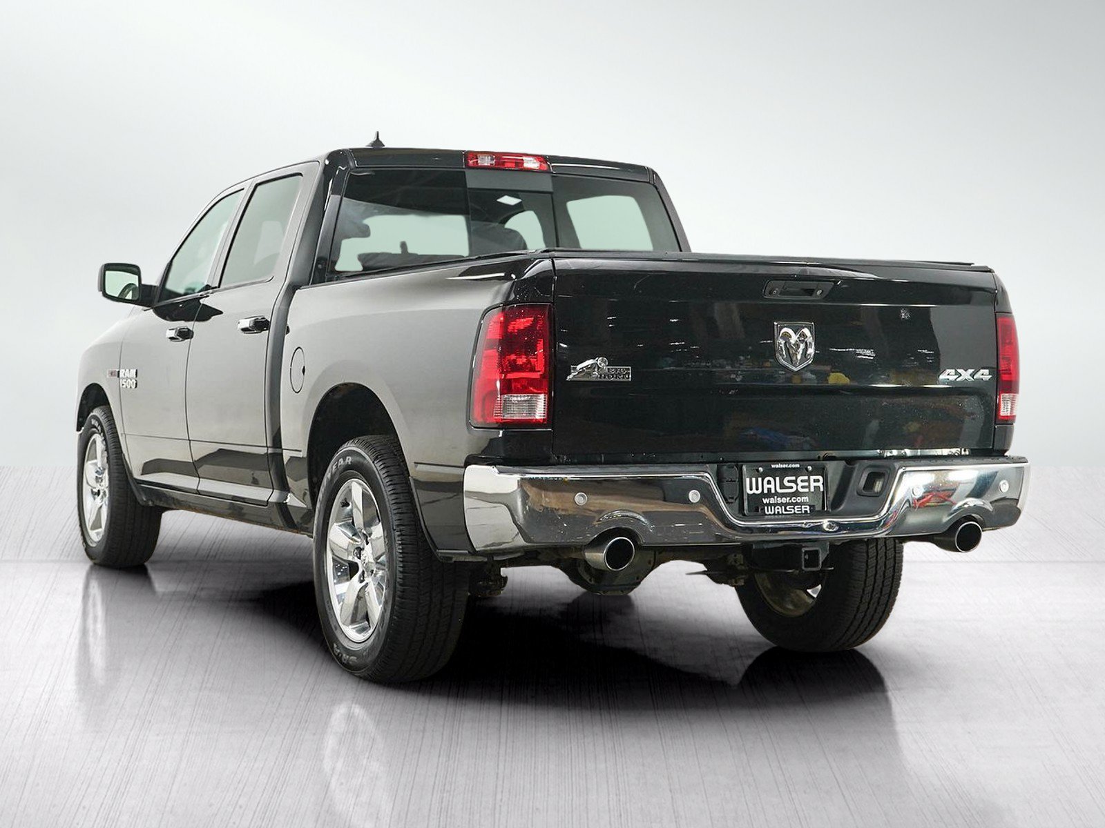 Used 2016 Brilliant Black Crystal Pearlcoat Ram Big Horn image 3