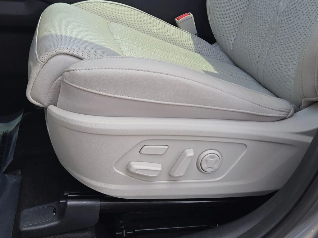 Used 2023 Gray Kia SX Prestige image 21