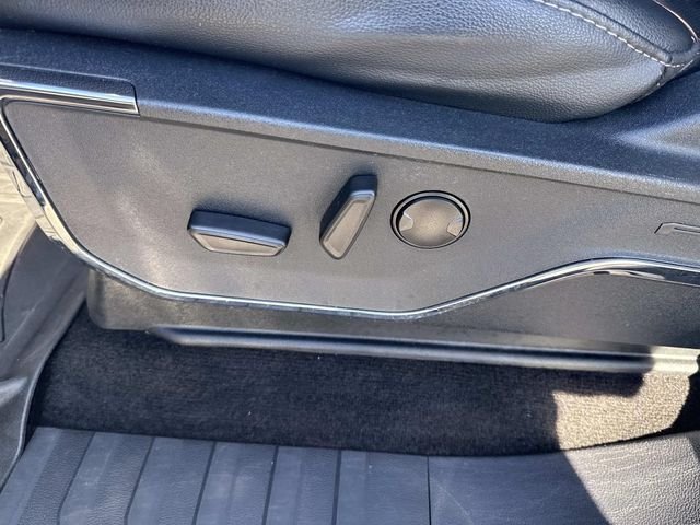 Used 2023 Agate Black Metallic Ford Lariat image 25