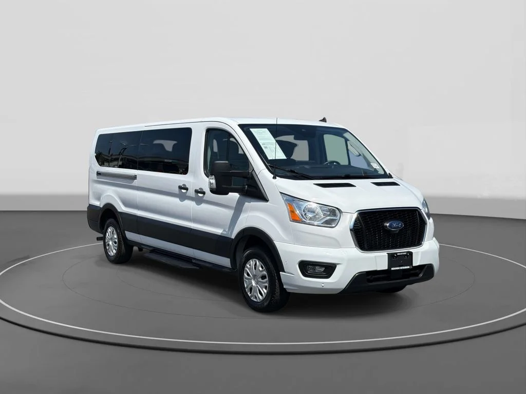 Used 2022 Oxford White Ford XLT image 2