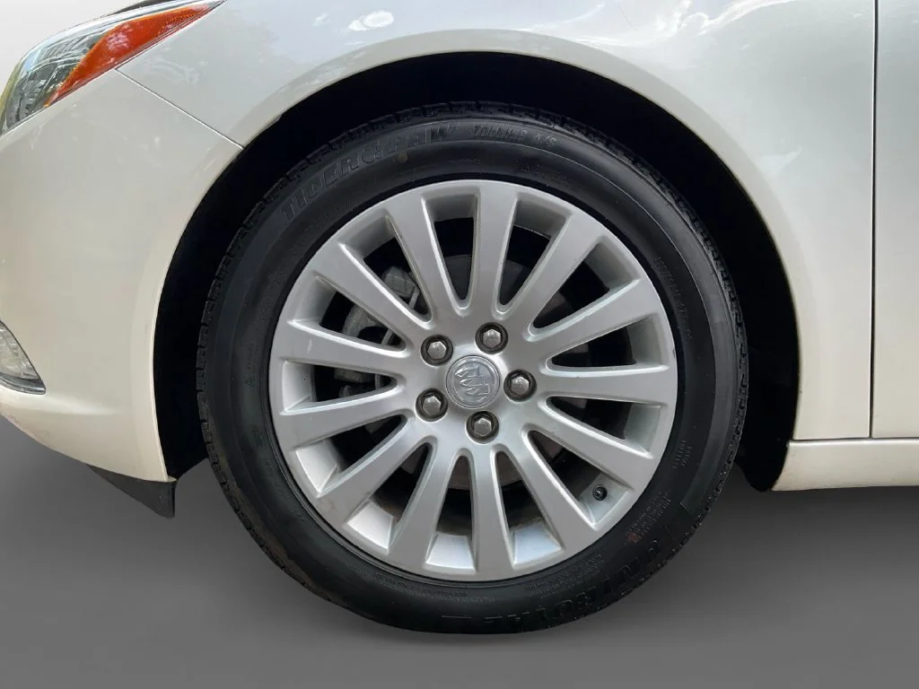 Used 2012 White Buick Premium I image 15