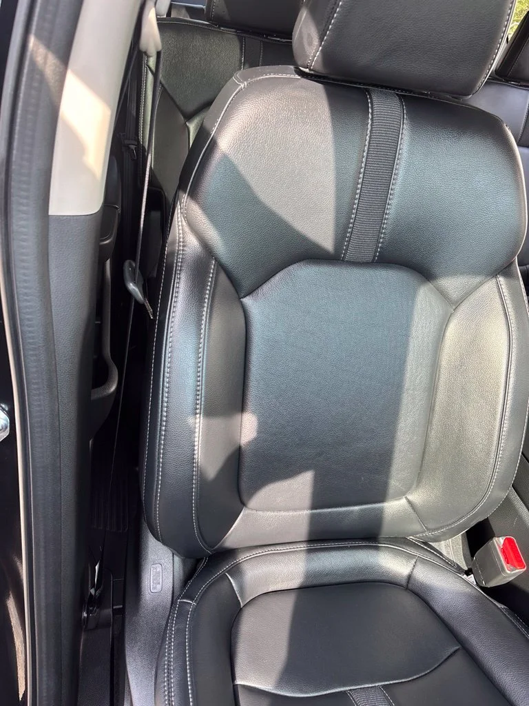 Used 2023 Black Honda EX-L image 32