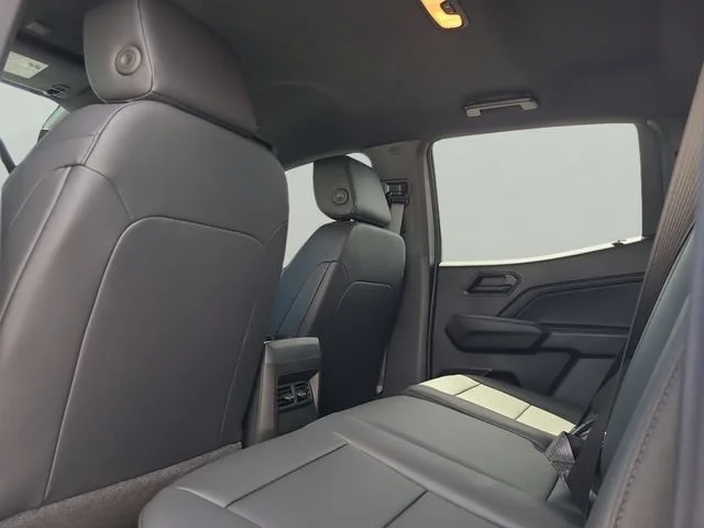 New 2026 Summit White Chevrolet Trail Boss image 12
