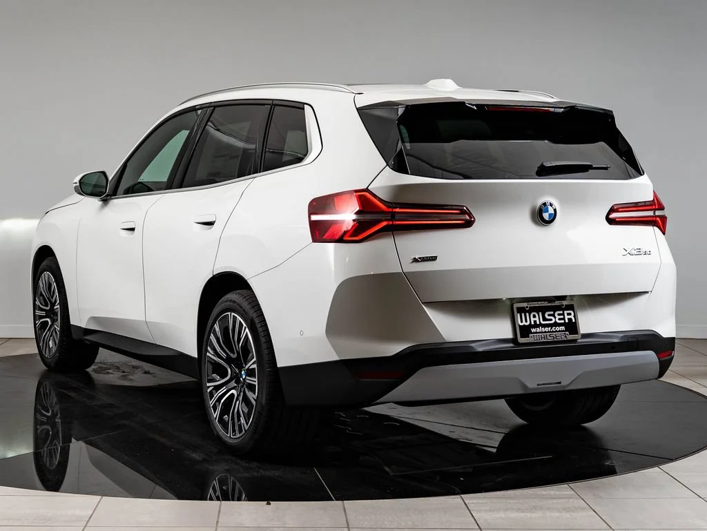 New 2026 Alpine White BMW 30 xDrive image 6