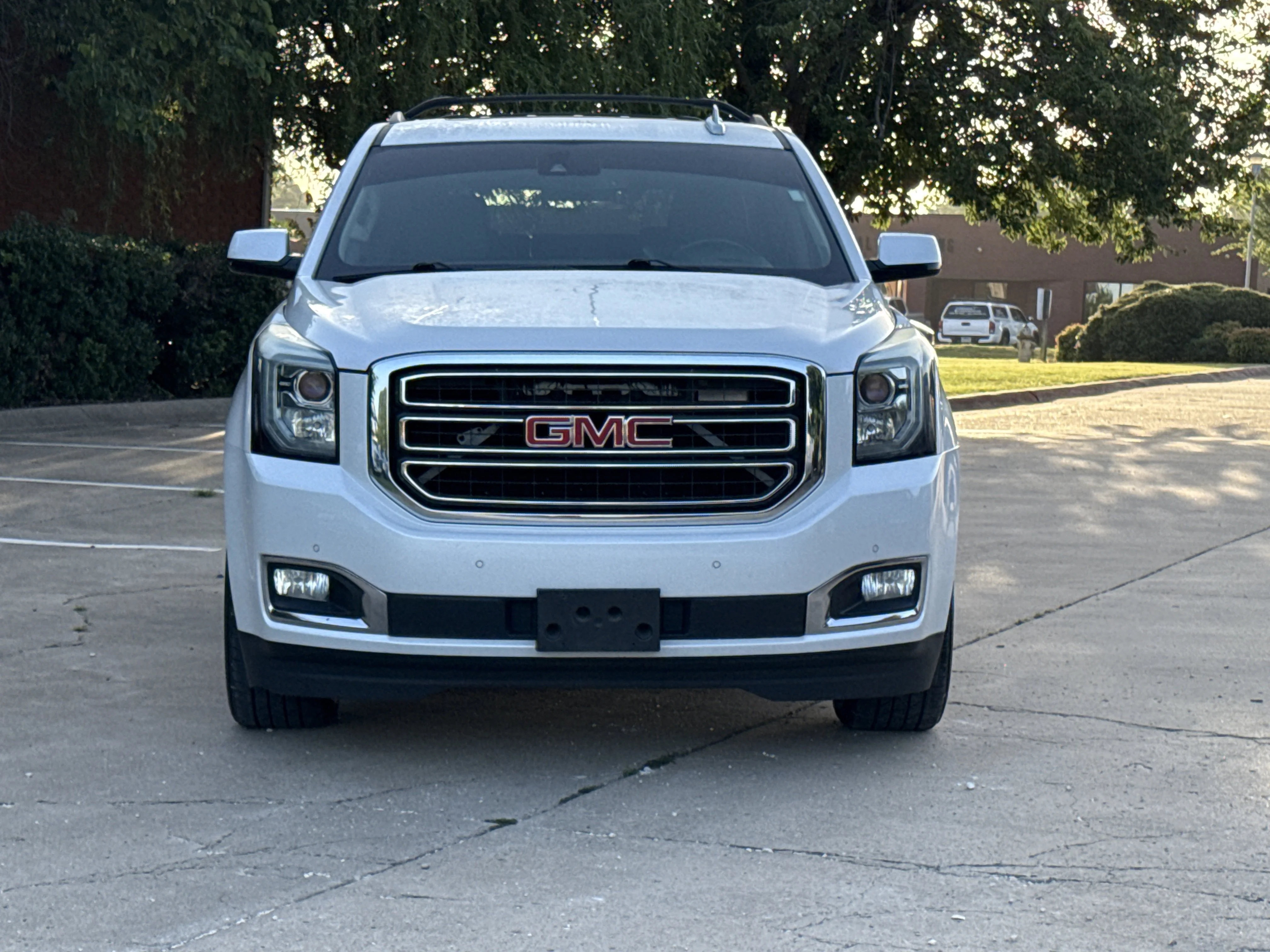 Used 2016 White Frost Tricoat GMC SLT 4WD image 2
