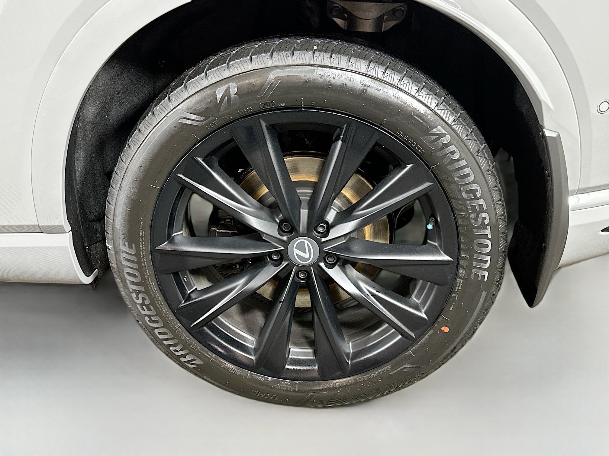 2026 Lexus RX 500h F-Sport - Photo 31