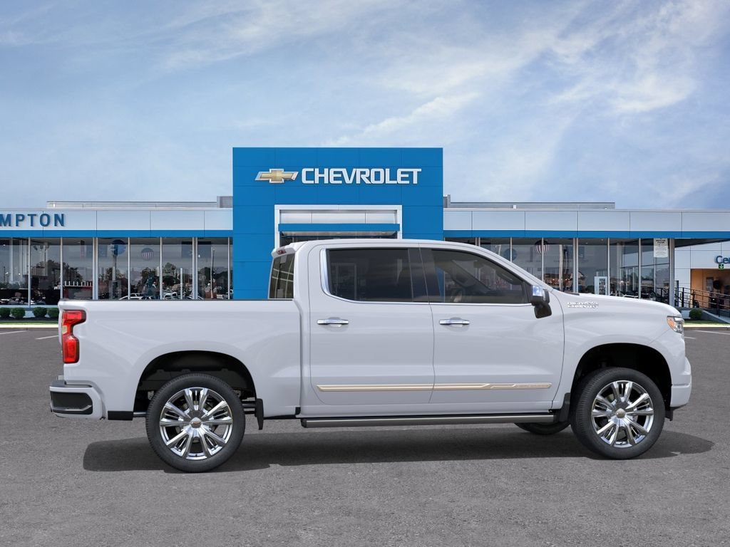 New 2026 Polar White Tricoat Chevrolet High Country image 5