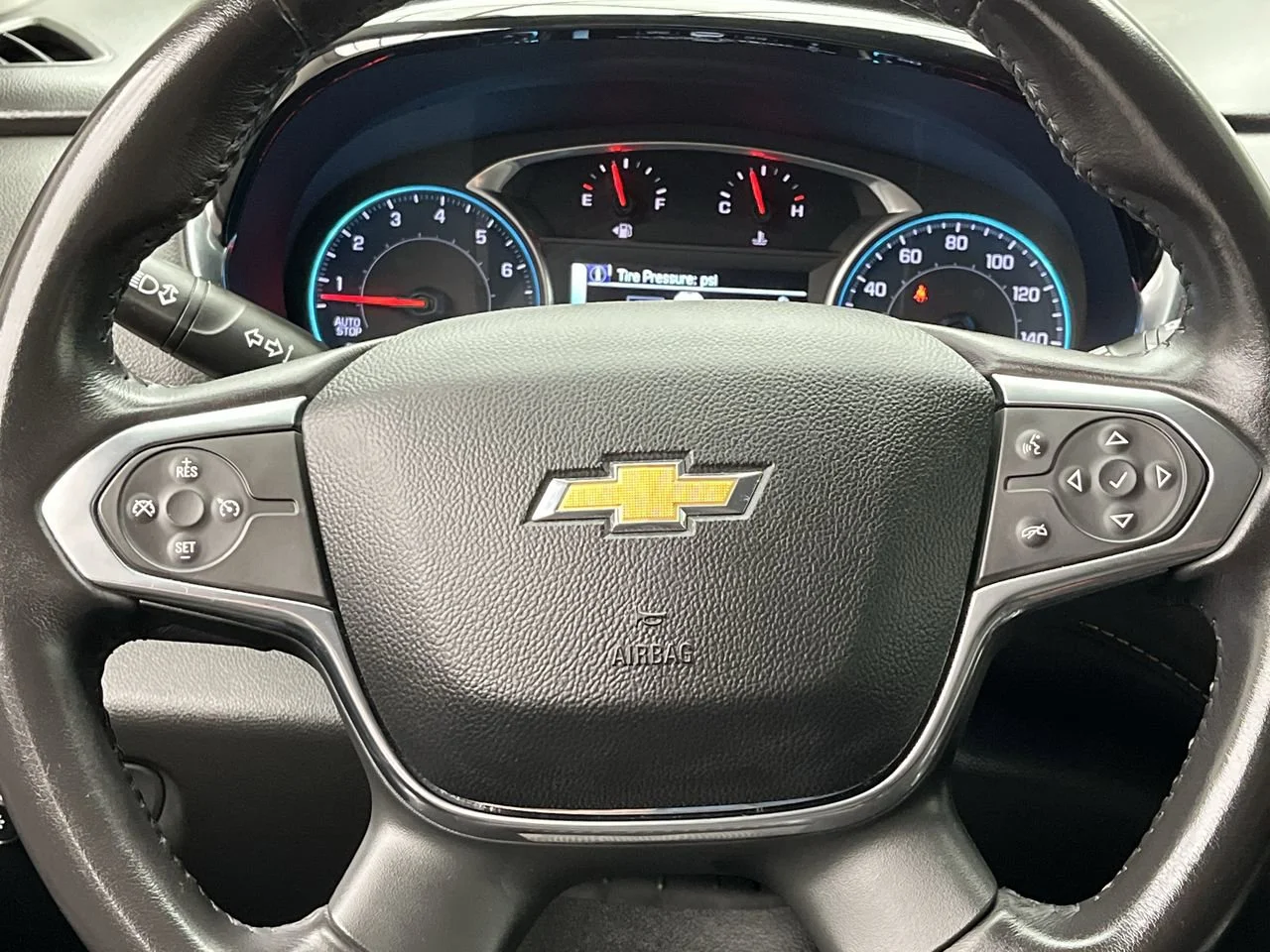 Used 2019 SUMMIT WHITE Chevrolet LT Cloth image 15