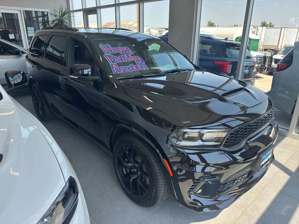 New 2026 Diamond Black Clear-Coat Exterior Paint Dodge GT Premium HEMI V8 image 7
