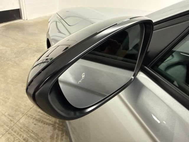 New 2026 Solar Silver Metallic Honda SE image 9