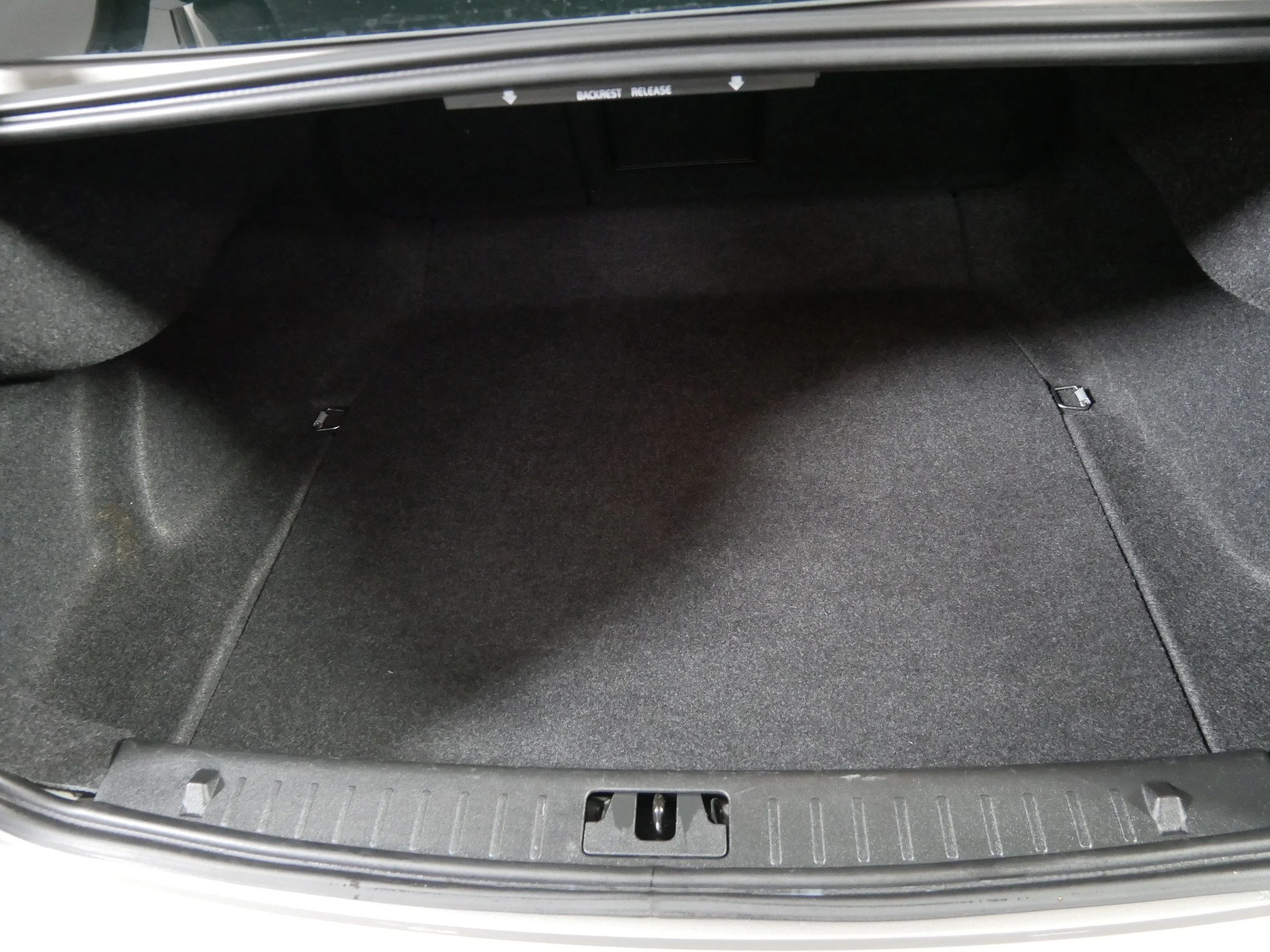 Used 2014 Seashell Metallic Volvo T5 image 18