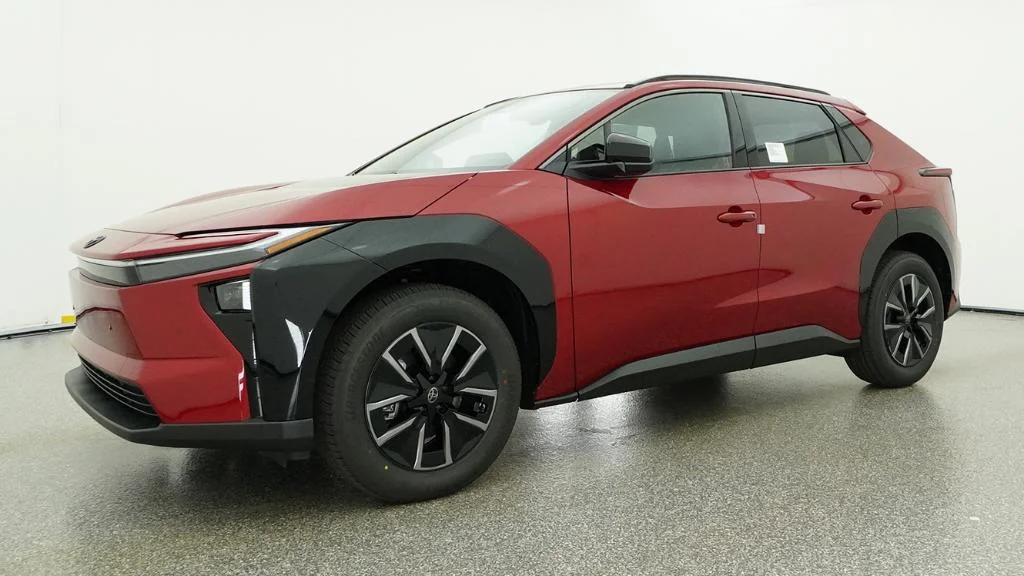 New 2026 Supersonic Red Toyota XLE image 19