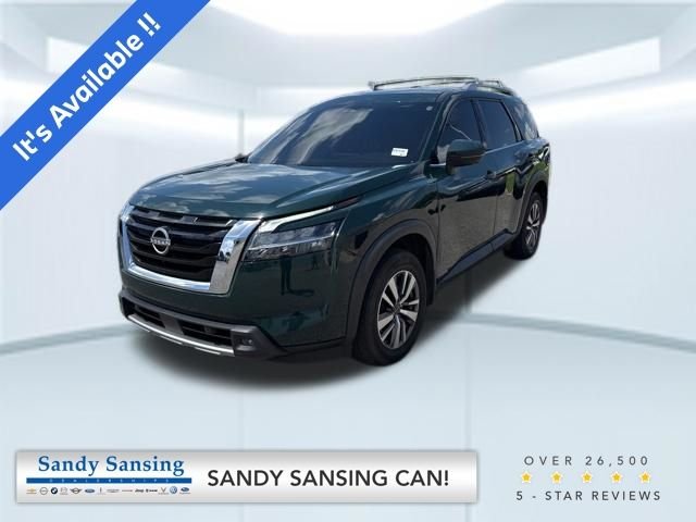 2023 Nissan Pathfinder SL 4WD's photo