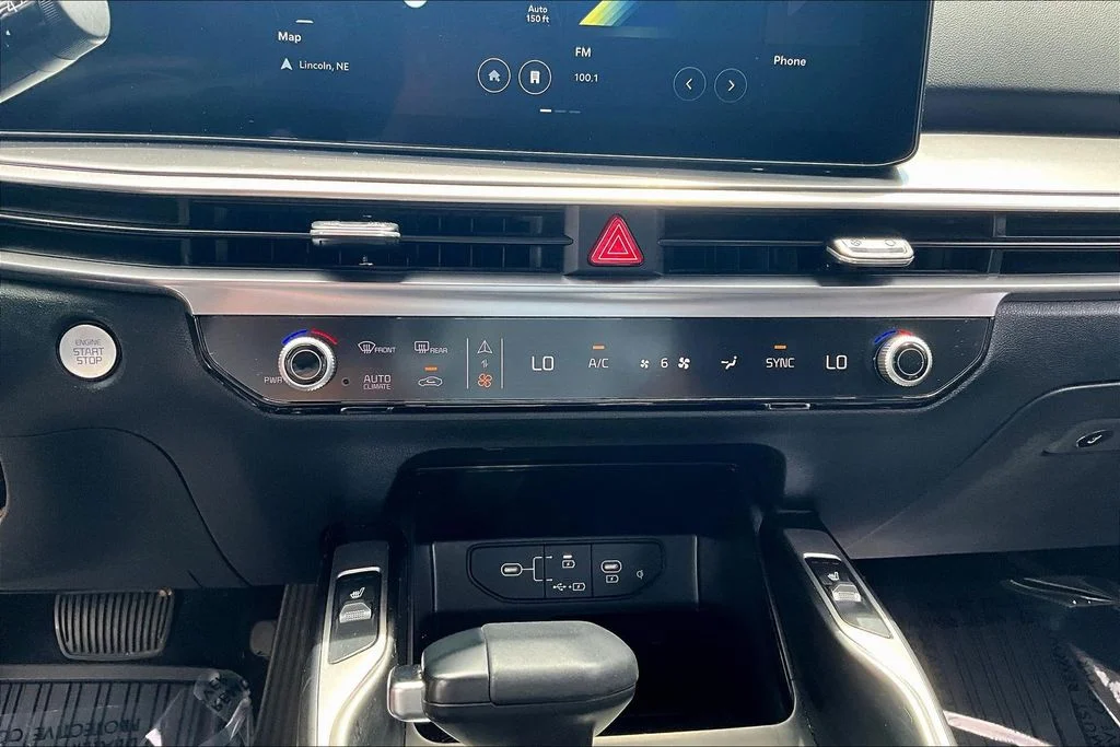 Certified Used 2025 Panthera Metal Kia EX image 15