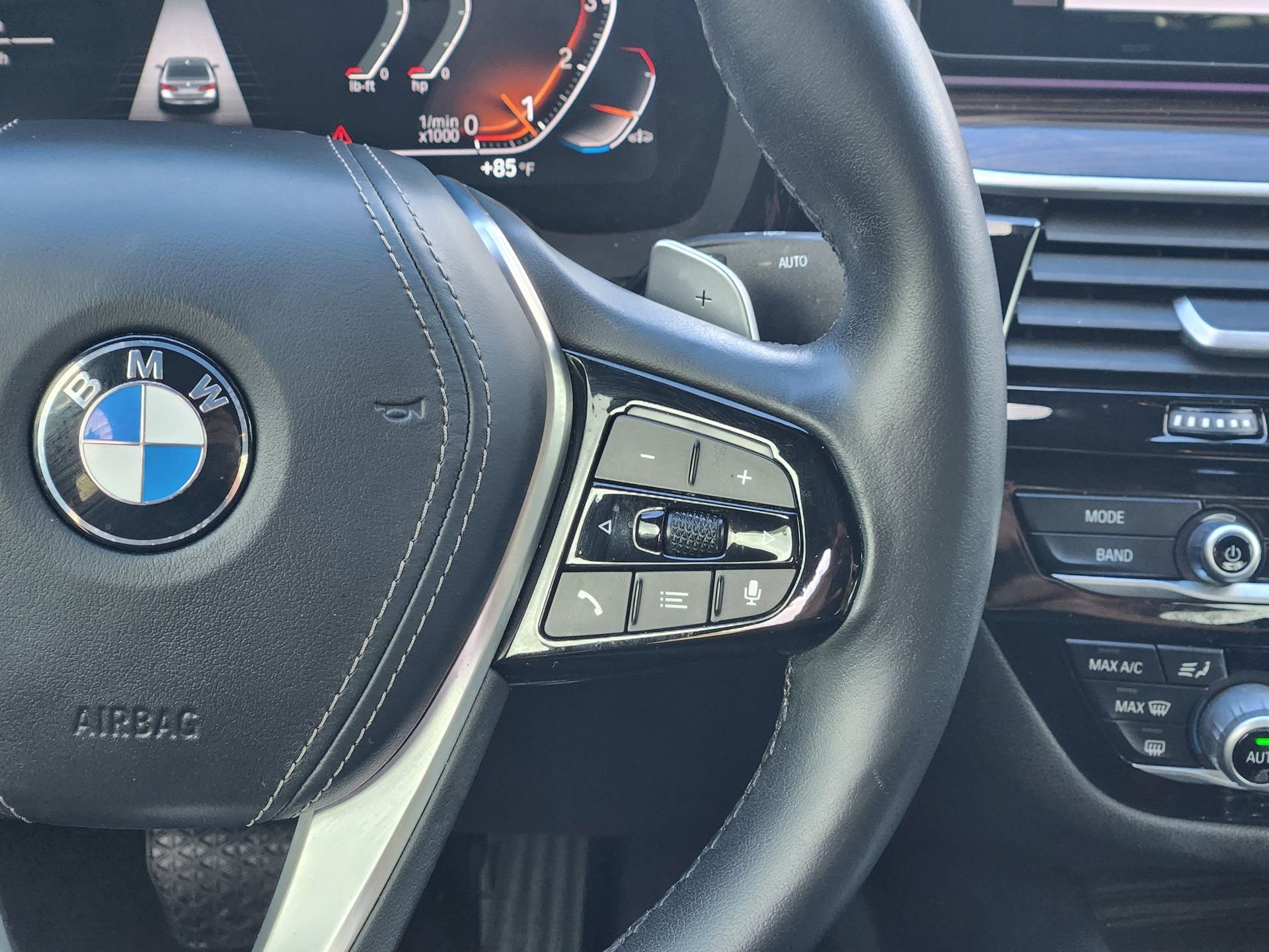Used 2022 Mineral White Metallic BMW 530i image 29