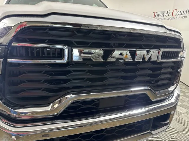 2026 RAM 2500 Tradesman - Photo 5