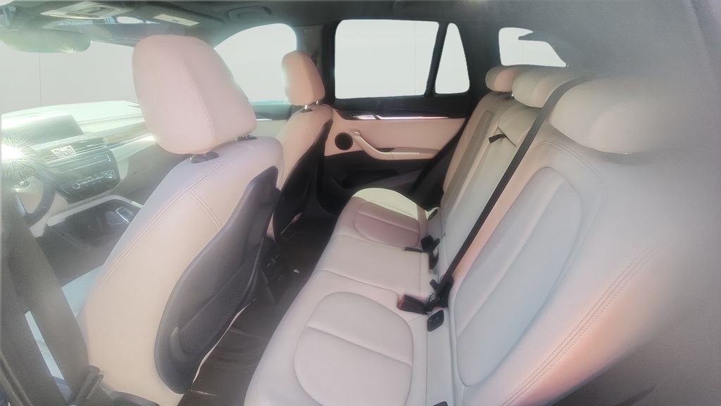 Used 2021 Blue BMW sDrive28i image 13