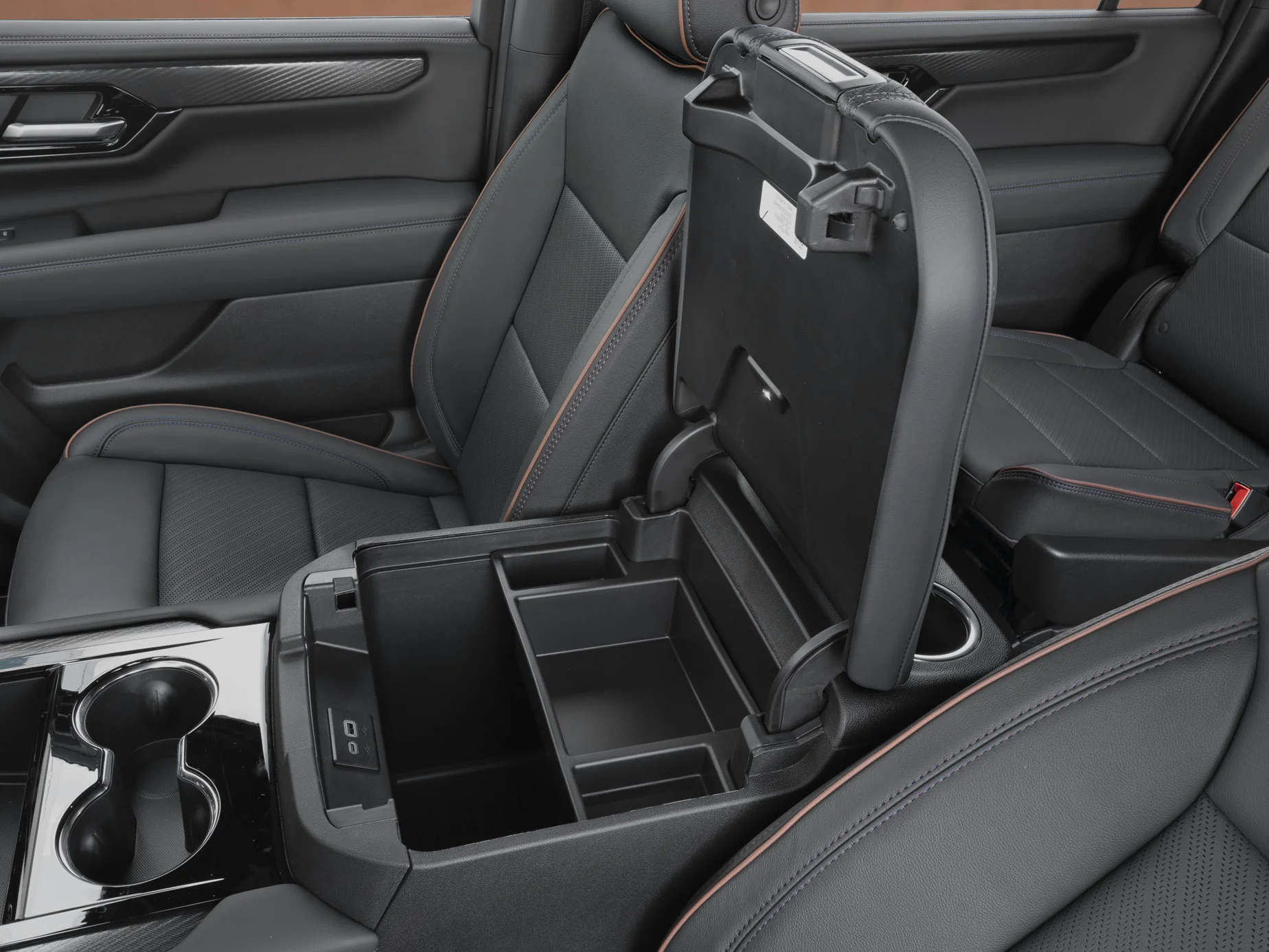 New 2026 Black GMC 4WD 4dr AT4 image 10