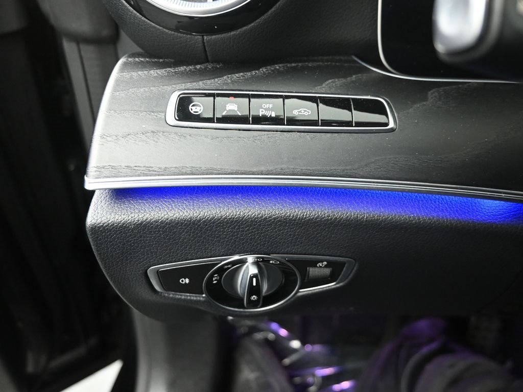 2020 MERCEDES-BENZ E-CLASS - Image 19