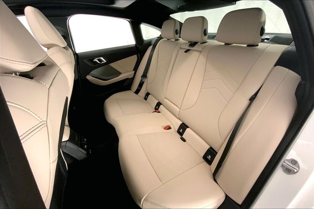 Used 2025 Alpine White BMW  image 14