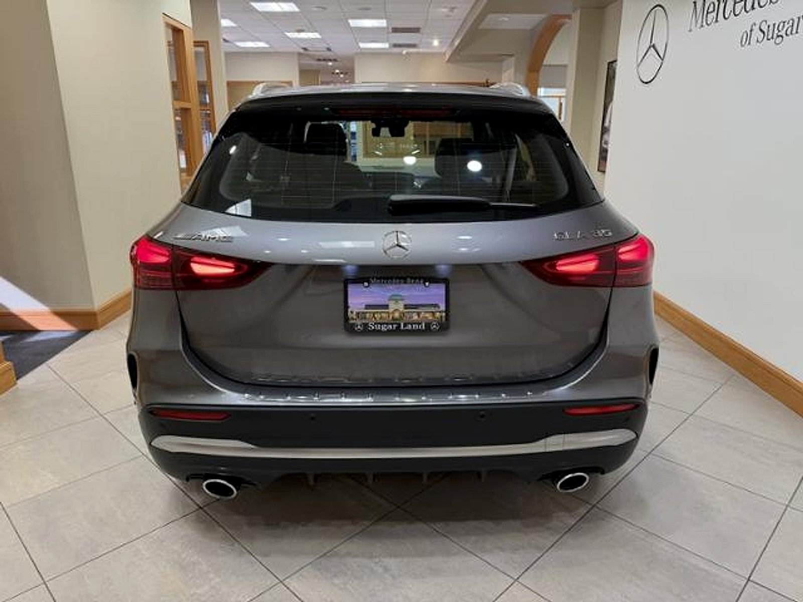 Certified Used 2026 Mountain Grey Metallic Mercedes-Benz 4MATIC® image 4