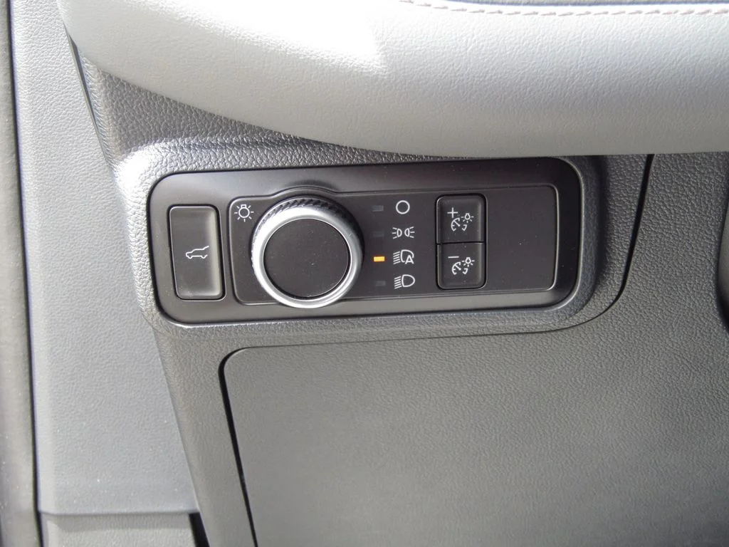 New 2026 Agate Black Metallic Ford Active image 27
