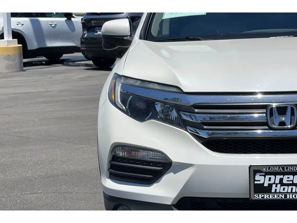 Certified Used 2018 White Diamond Pearl Honda EX image 43