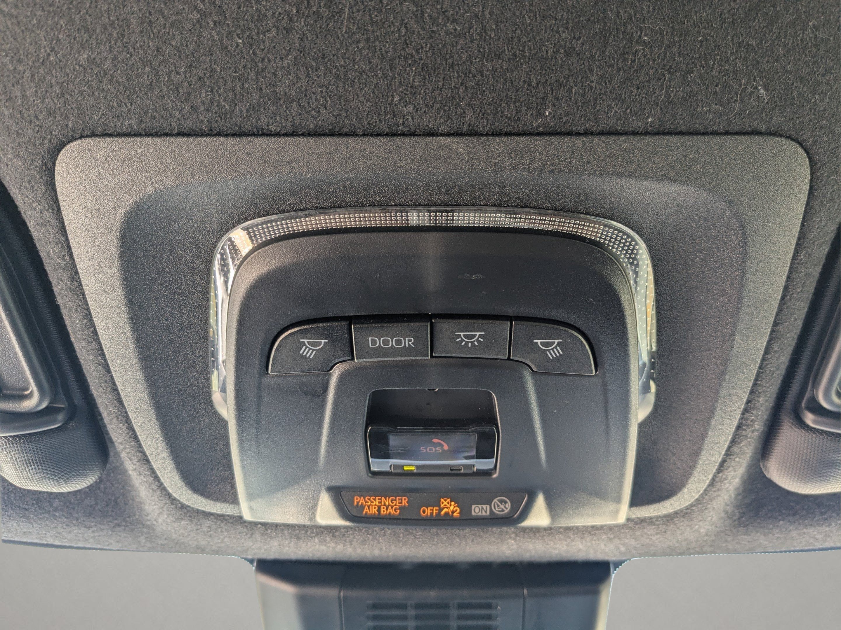 2024 Toyota Corolla SE - Photo 18