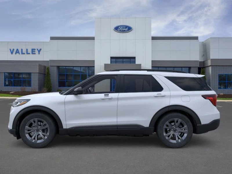 New 2026 Space White Metallic Ford Active image 64
