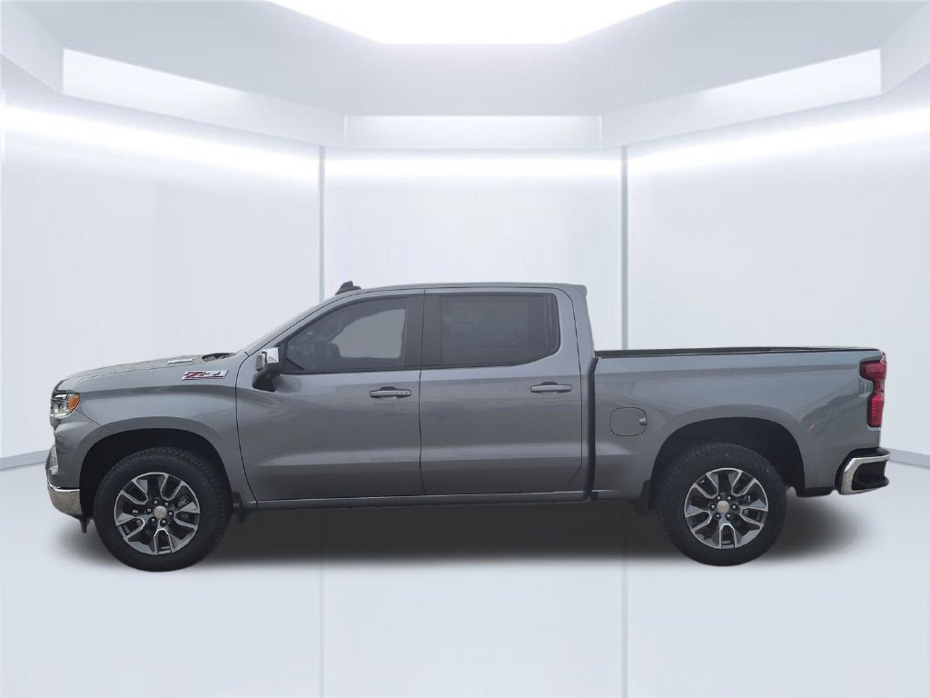 New 2026 Sterling Gray Metallic Chevrolet LT image 4