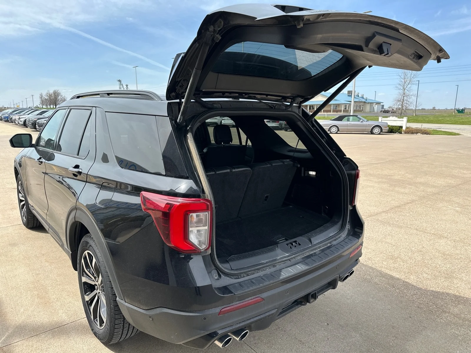 2020 Ford Explorer ST - Photo 16