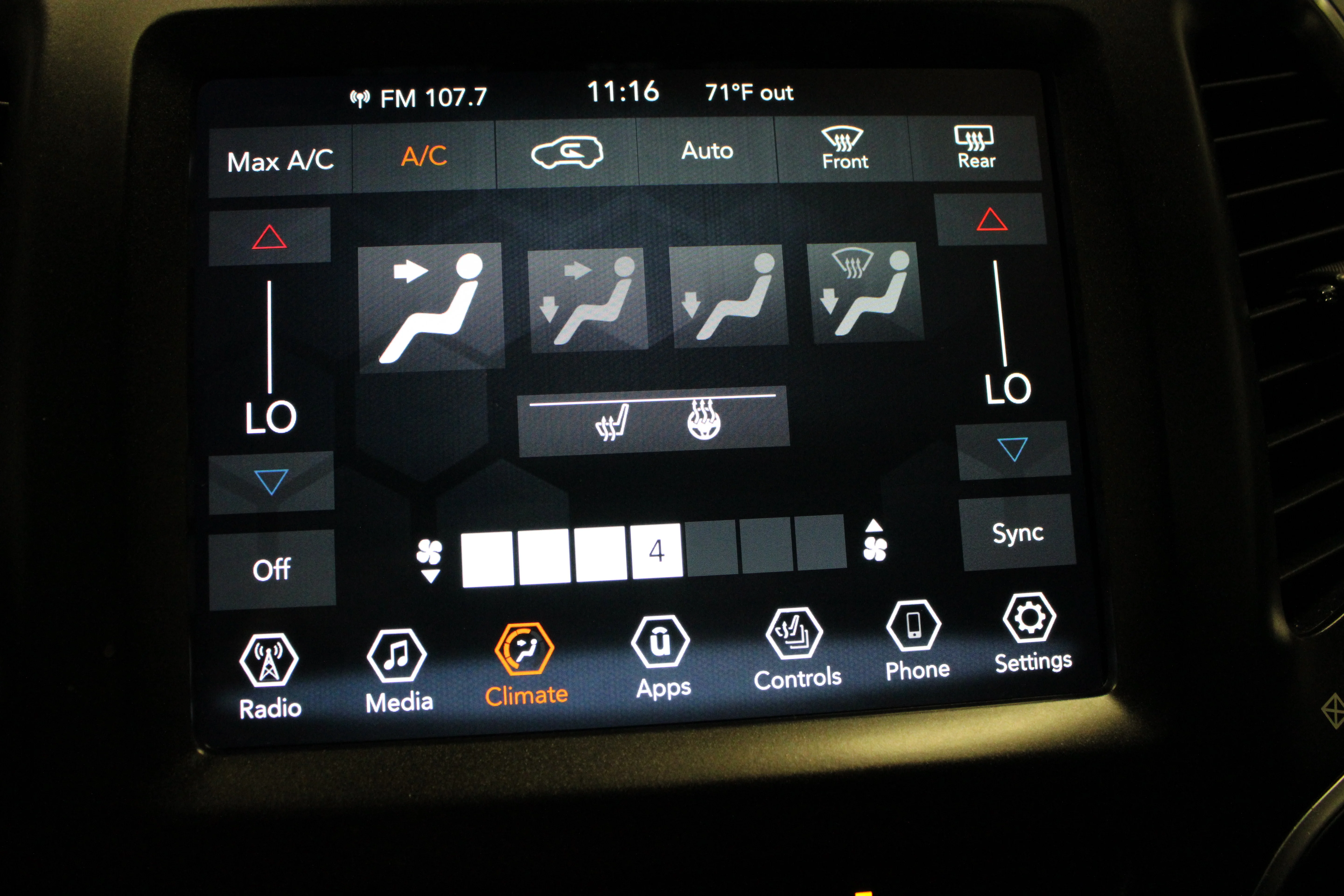 Used 2022 Diamond Black Crystal Pearlcoat Jeep Trailhawk image 23