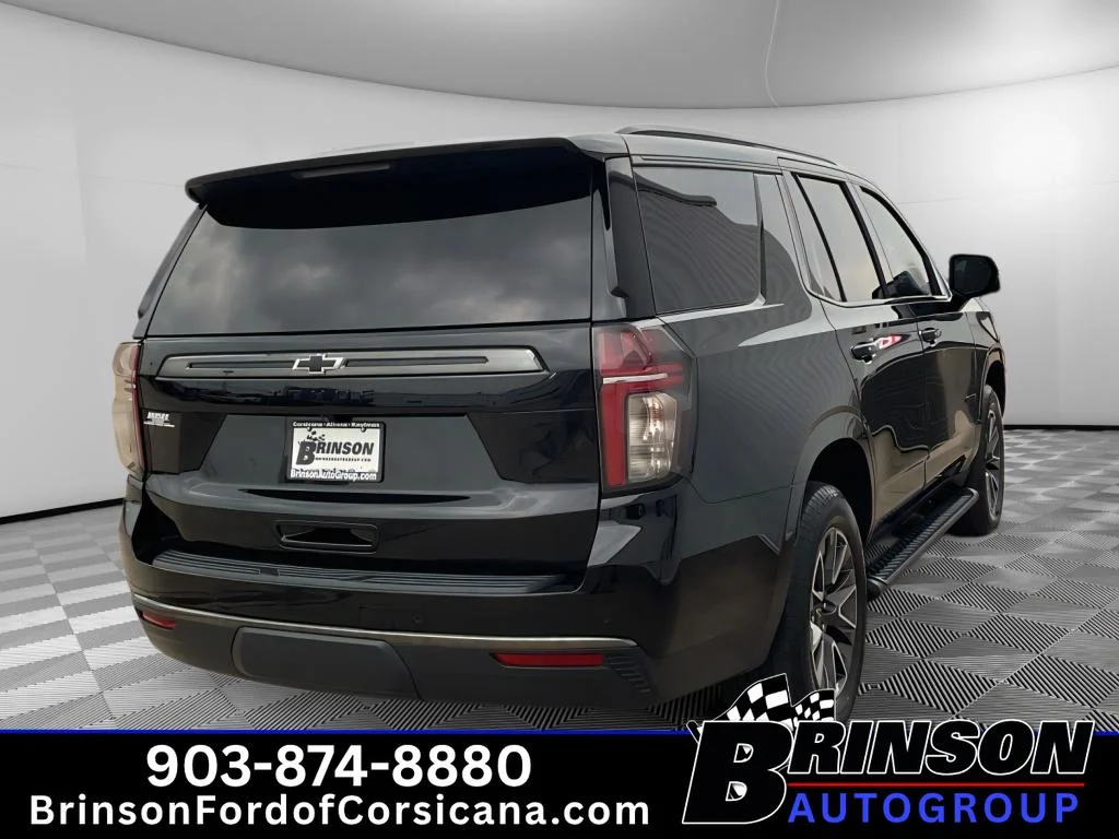 Used 2022 Black Chevrolet Z71 image 7
