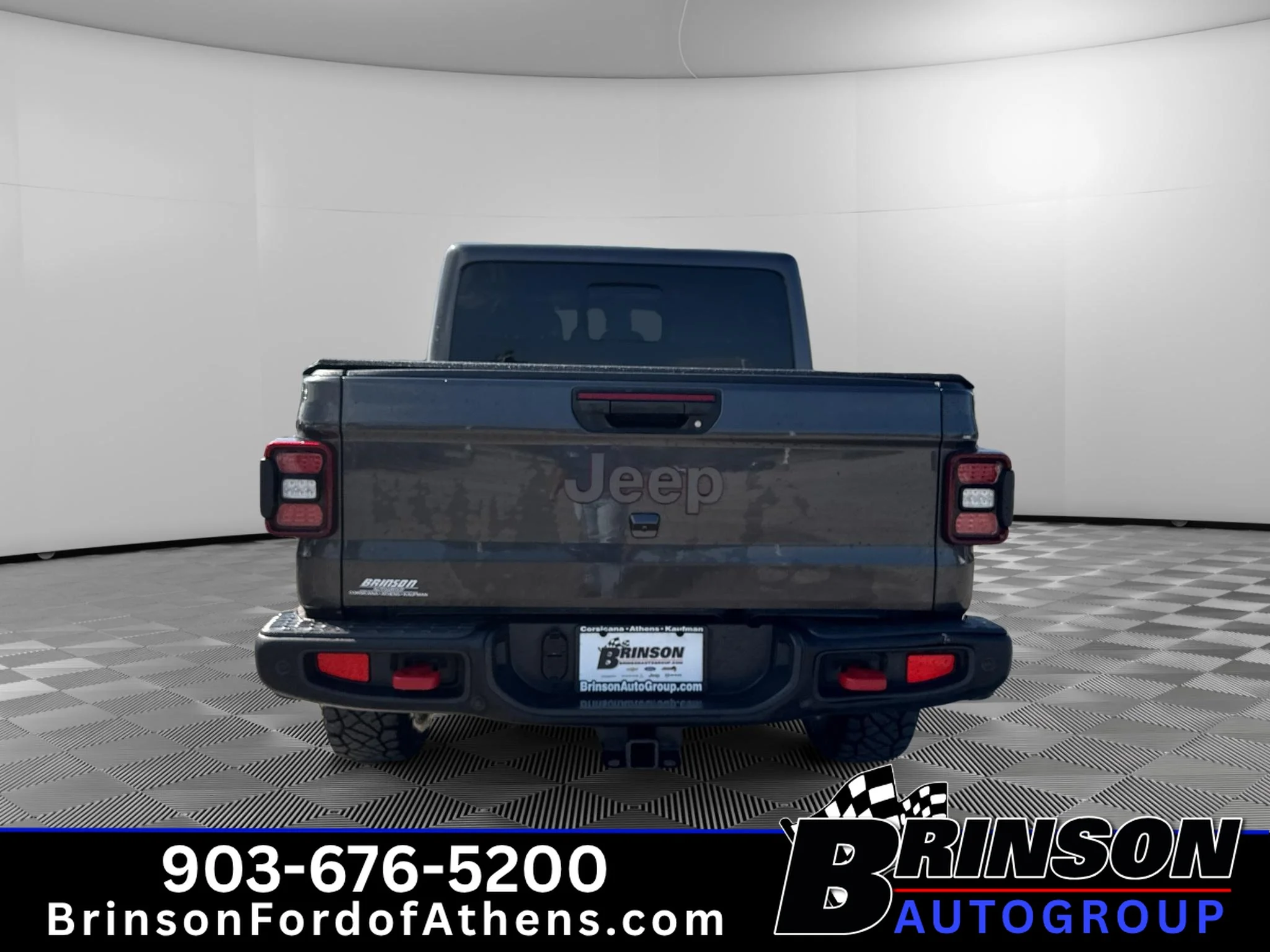 Certified Used 2022 Granite Crystal Clearcoat Metallic Jeep Rubicon image 6