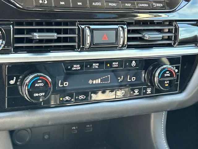 Used 2025 Gray Nissan SL image 37