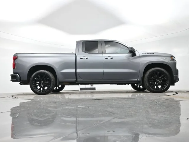 Used 2020 SATIN STEEL METALLIC Chevrolet RST image 29