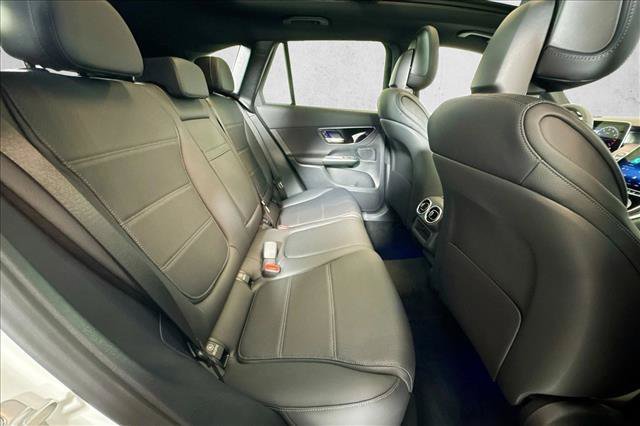 New 2026 Polar White Mercedes-Benz GLC 300 image 55