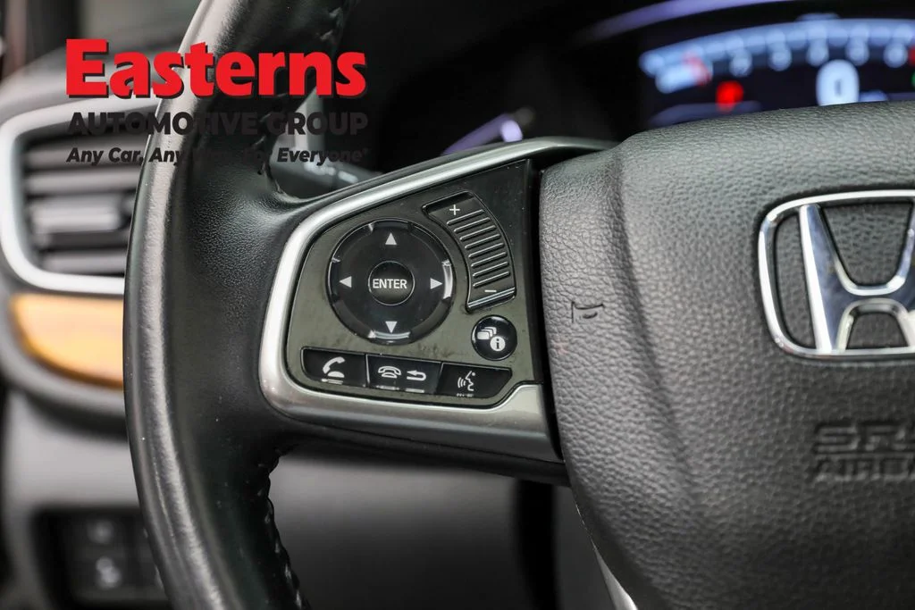 Used 2018 Red Honda Touring image 15
