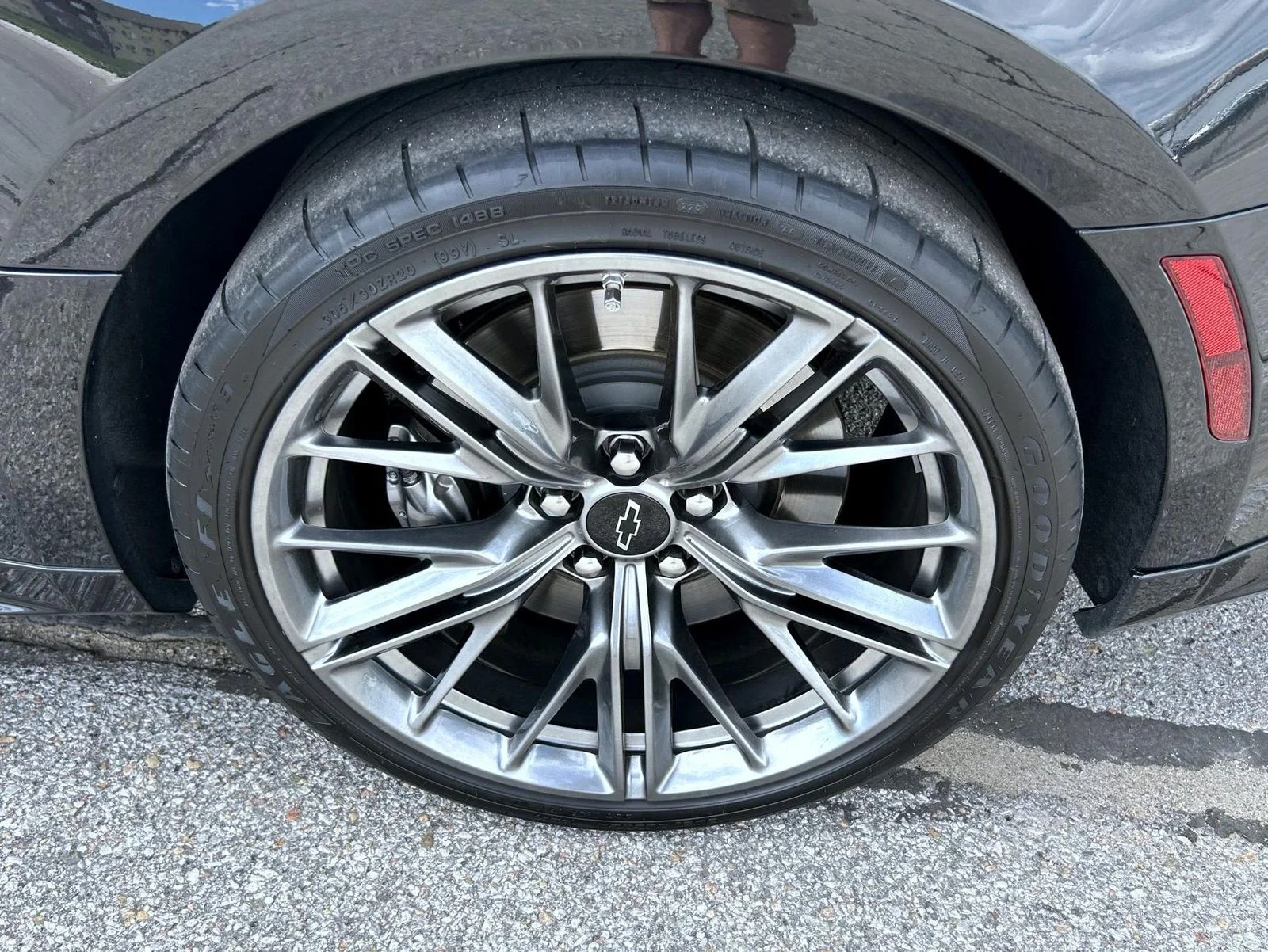 Used 2022 Black Chevrolet ZL1 image 20