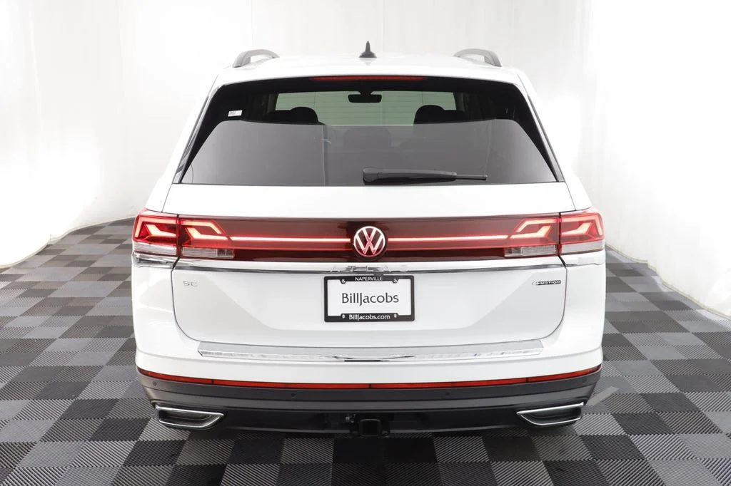 New 2026 Opal White Volkswagen SE w/Technology image 17