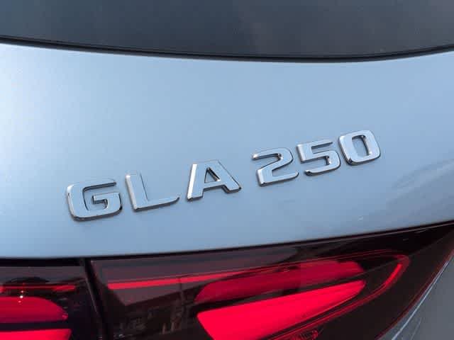Used 2026 Cirrus Silver Metallic Mercedes-Benz GLA 250 image 13
