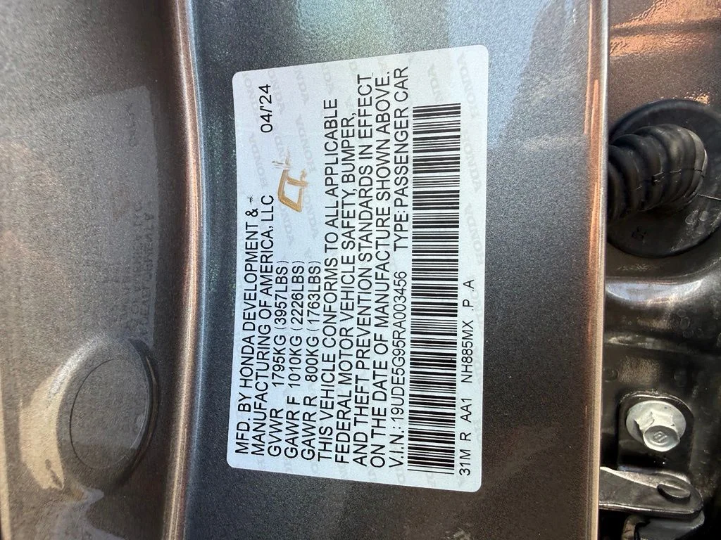 Used 2024 Liquid Carbon Metallic Acura Type S image 29