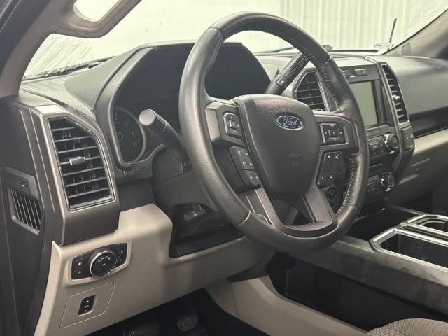 Used 2017 Gray Ford XLT image 18