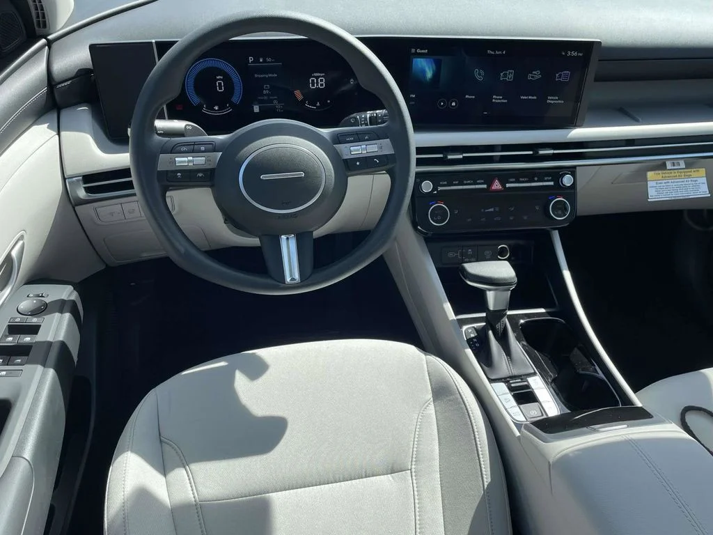 New 2026 White Hyundai SEL image 8