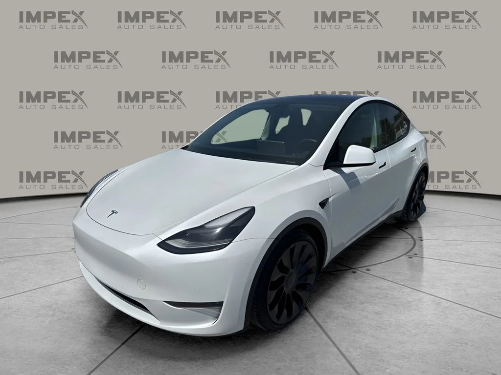 Used 2022 White Tesla Performance image 1