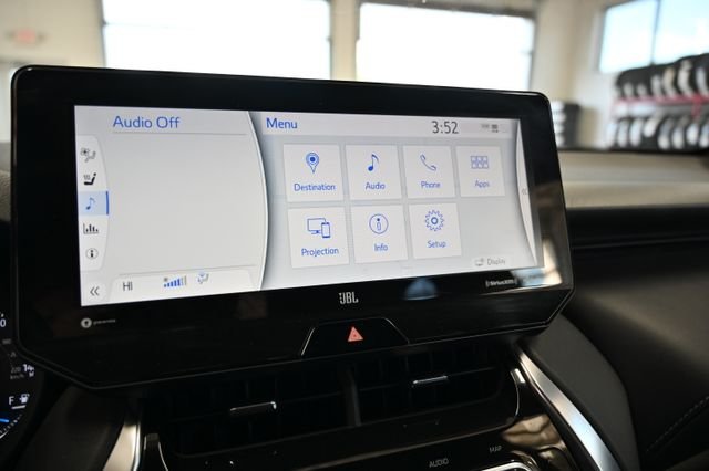 2021 Toyota Venza XLE - Photo 17